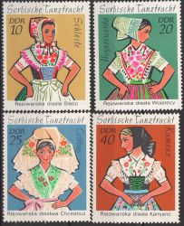 1971-DDR-Costume de dans ale fetelor sorabe (I).