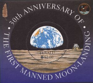 1999 - A 30-a aniversare a primei aselenizari cu echipaj uman.